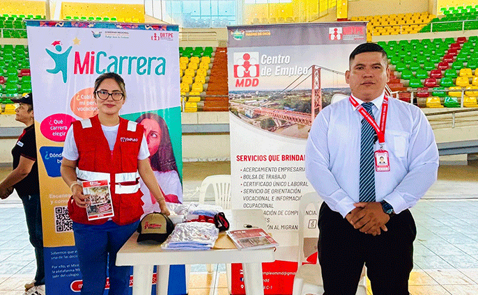 Jóvenes interesados en carreras técnicas