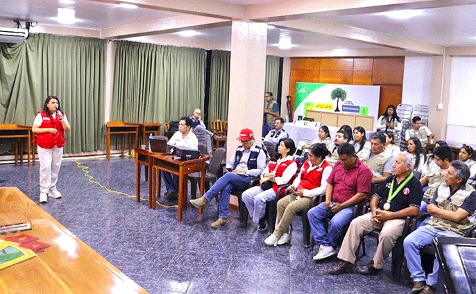 Reunión autoridades y empresa